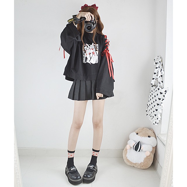 Catwish 病みかわいい ニットセーター お面プリント バルーンスリーブ 編み上げ ゴシック オリジナルブランド 原宿系 10代 代 病み可愛いサブカルファッション With U