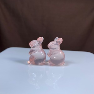 8.超透明☆モザンビーク産ローズクォーツ・うさぎさん