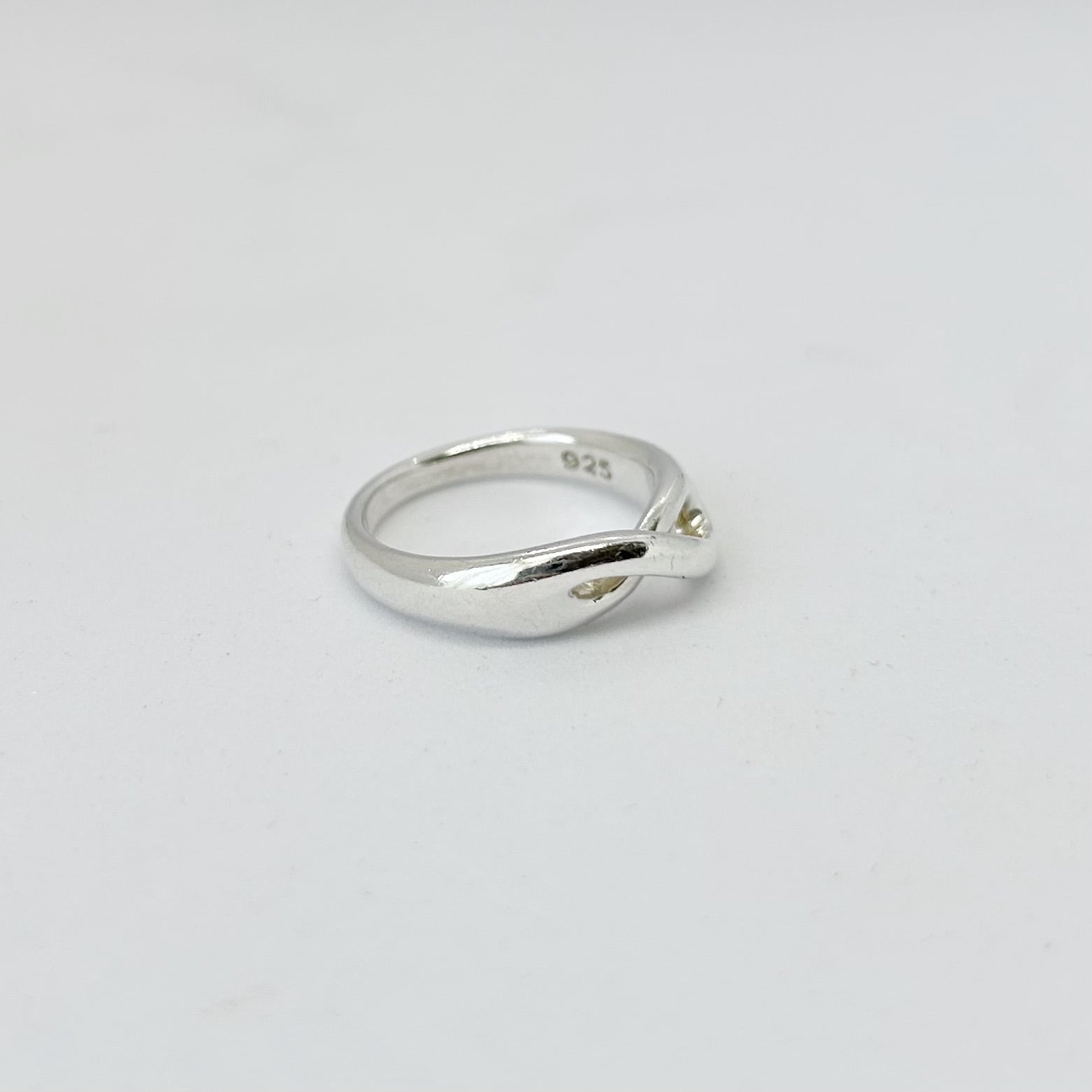 TR6300】Tiffany&Co. infinity ring/silver925/ティファニー TR6300】Tiffany&Co. infinity ring/silver925/ティファニー