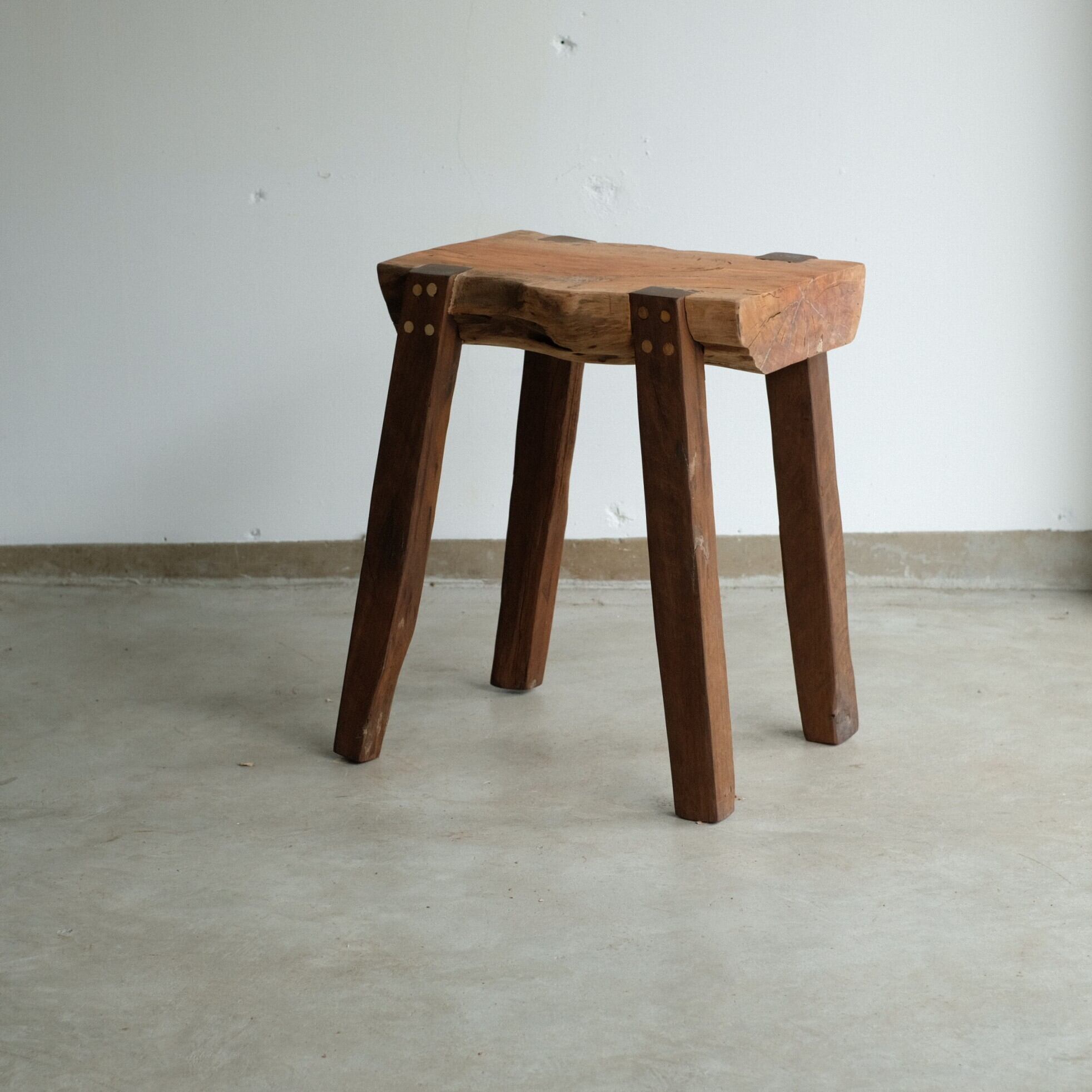 Chocolate Stool | WEST VILLAGE TOKYO