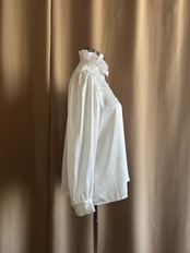classical design ruffle neck shirt-4515-2