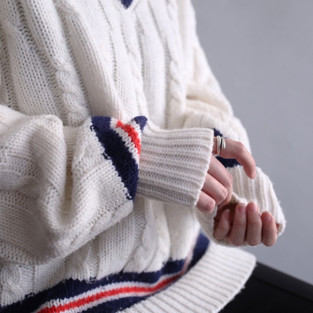 rib line cable knit loose sweater