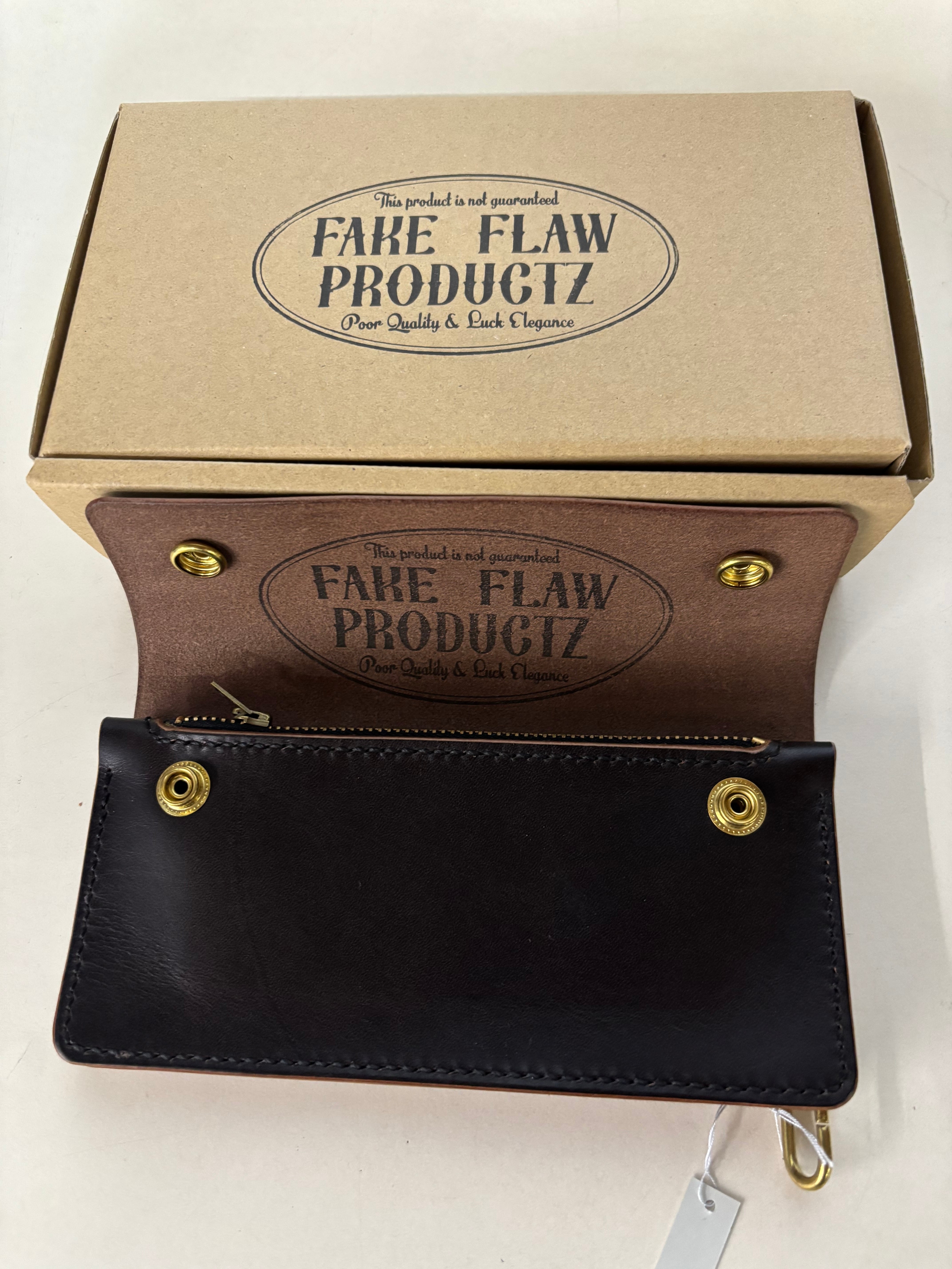 FAKE FLAW PRODUCTZ ハーフフラップ トラッカー ウォレット