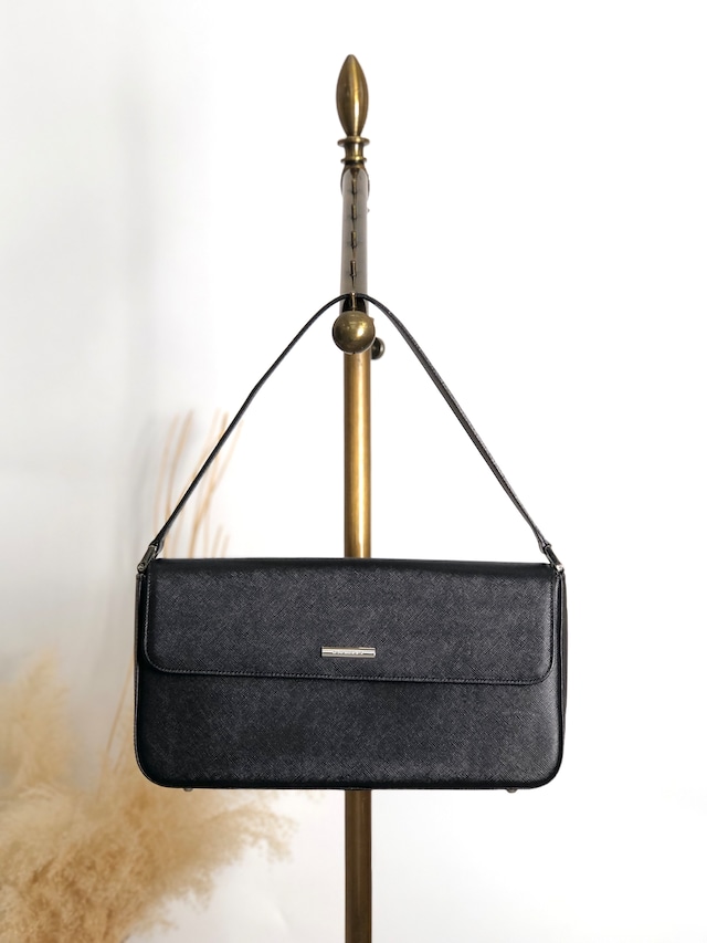 BURBERRY バーバリー ショルダーバッグ ブラック ロゴプレート レザー ワンショルダー vintage ヴィンテージ オールド 5huwxe