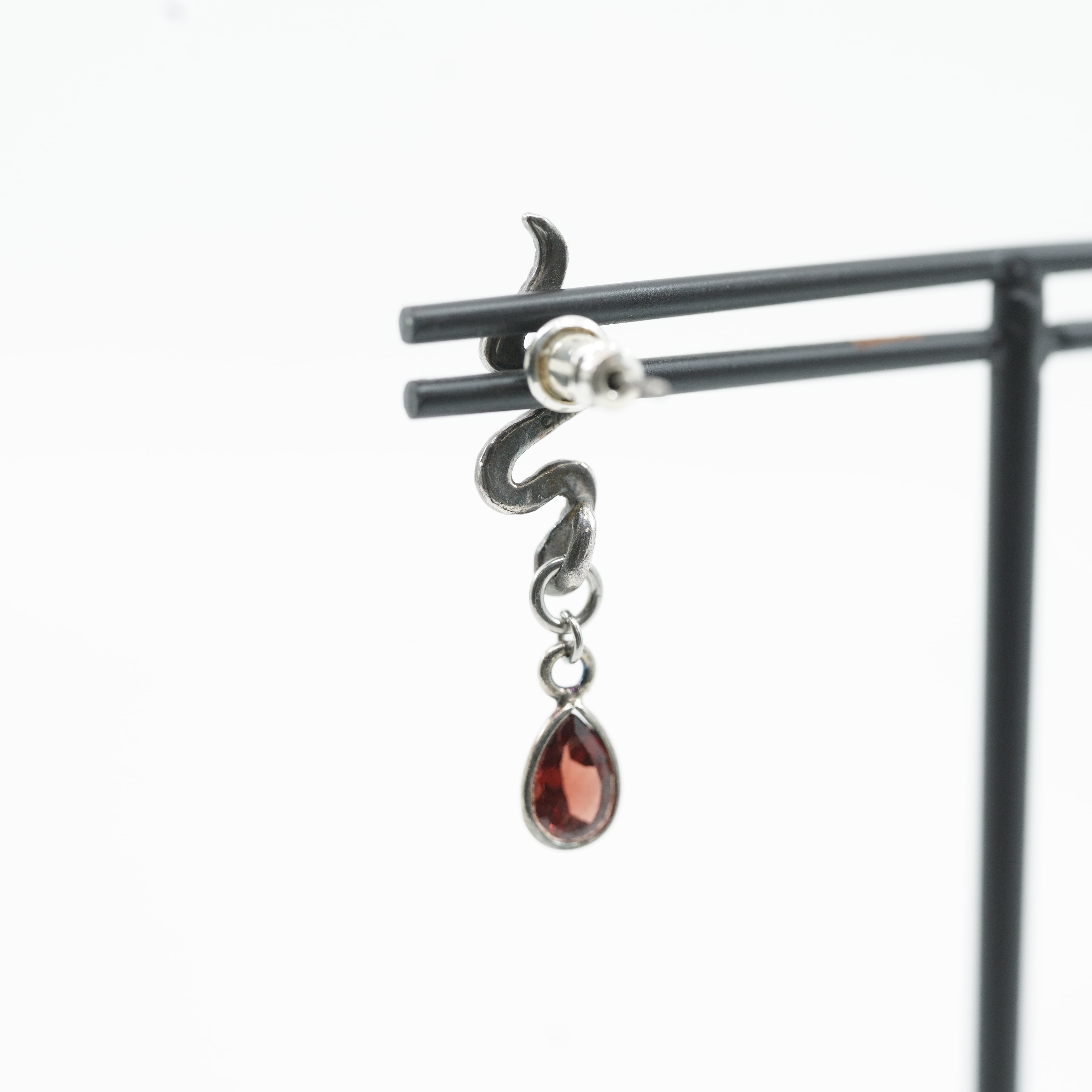 gunda ピアス gunda [ガンダ] NOTE PIERCE＜スパイダーピアス＞ SILVER