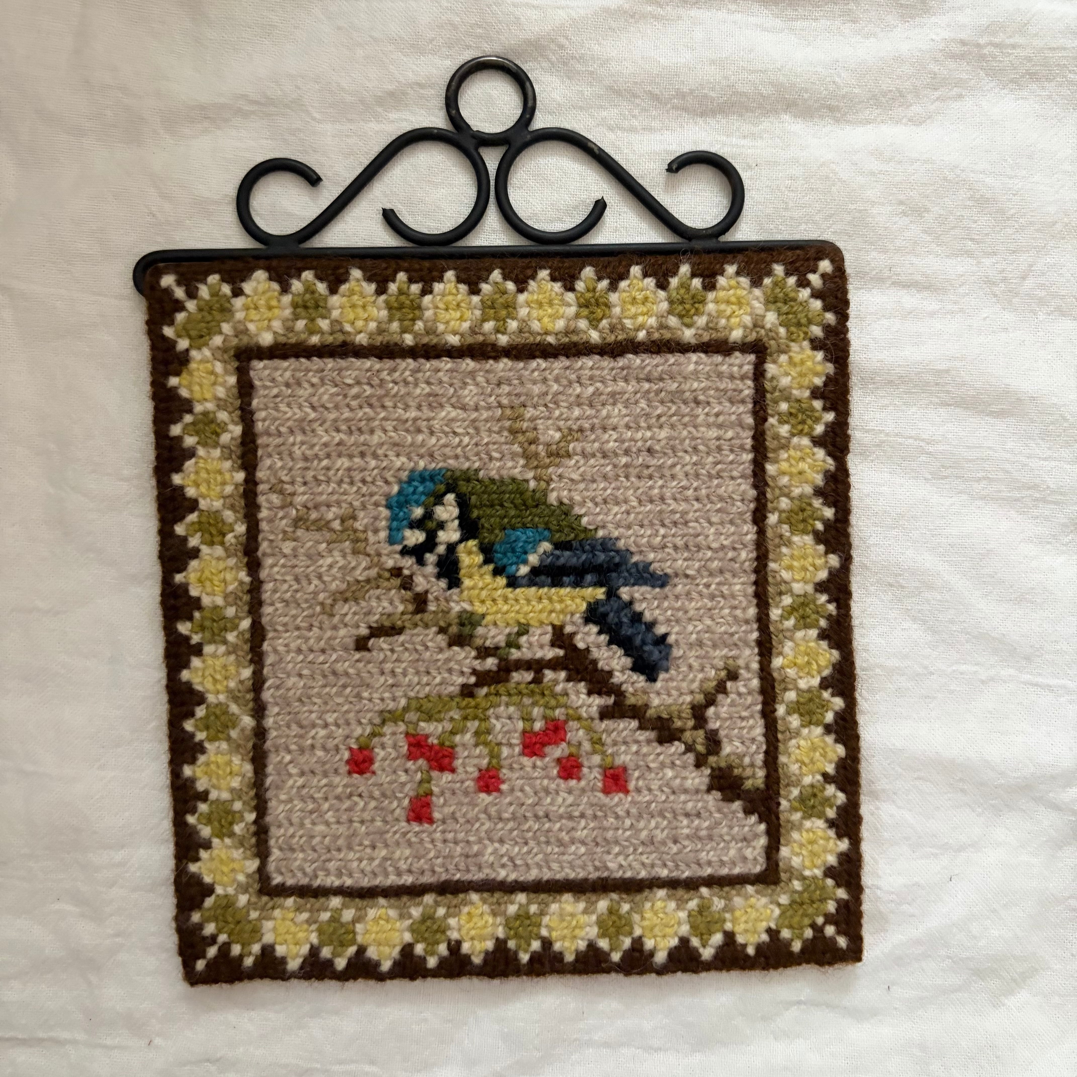 秋の風景の刺繍絵 | tsuitachi craft&brocante