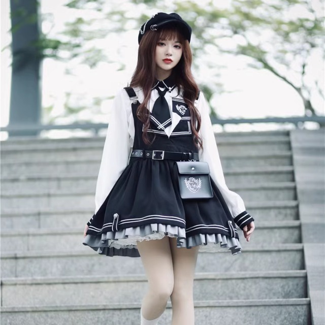 軍服ロリータ ジャンパースカート ミニ丈 フリル ガーリー 甘め  lolita