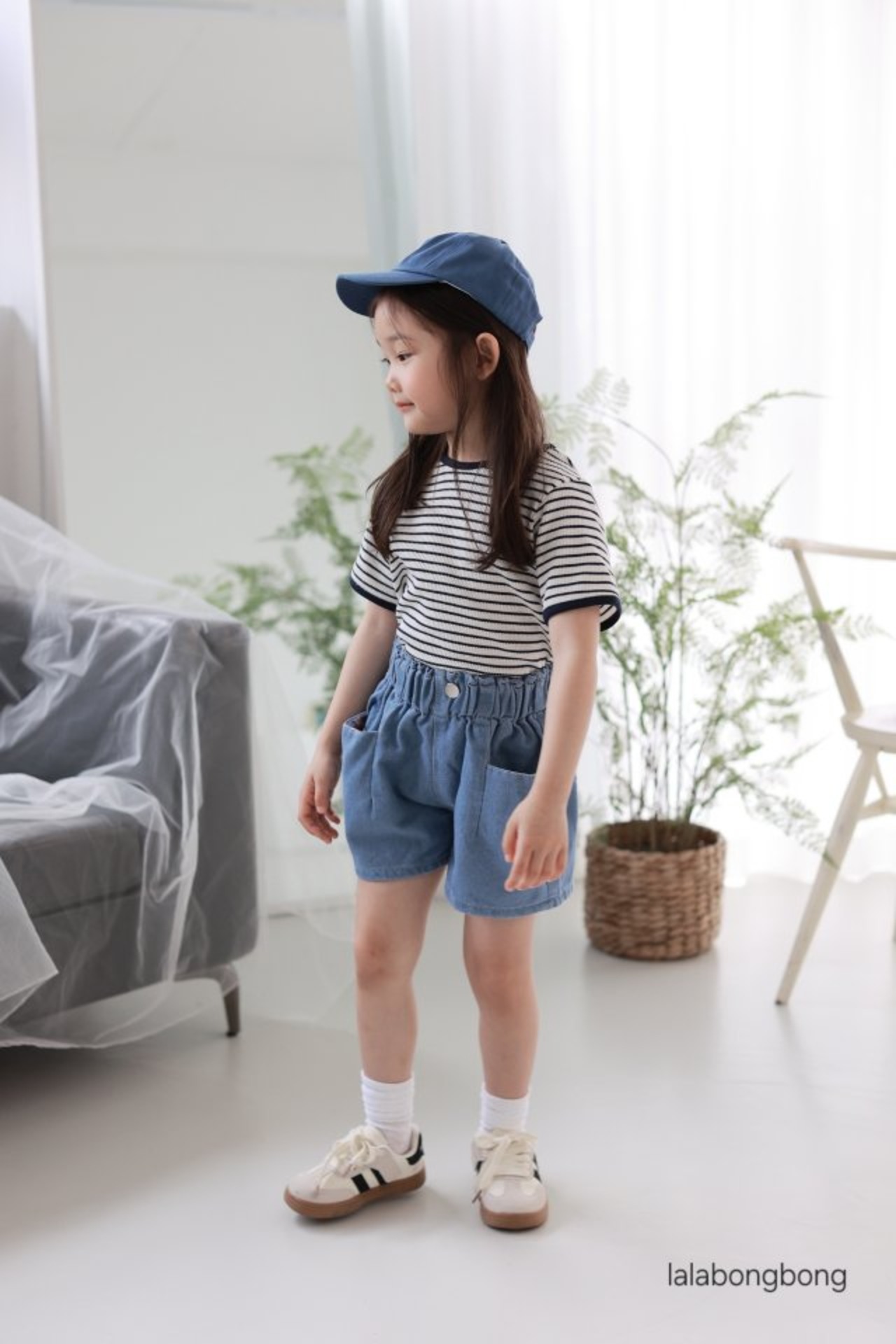 [LALABONGBONG] Pintuck Denim Shorts / [라라봉봉] 핀턱데님반바지