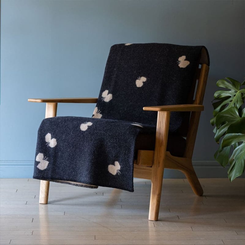 ウール ハーフブランケット CHOUCHO by mina perhonen［ KLIPPAN