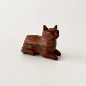 Vintage Cat Accessory Box Facing Right