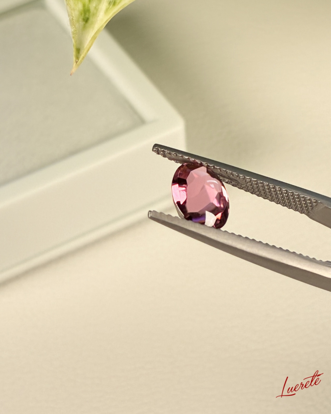 Natural Pink Tourmaline 2.05ct Cabochon Loose Gemstone 天然ピンクトルマリン 2.05ct カボション ルース【LE-0068】