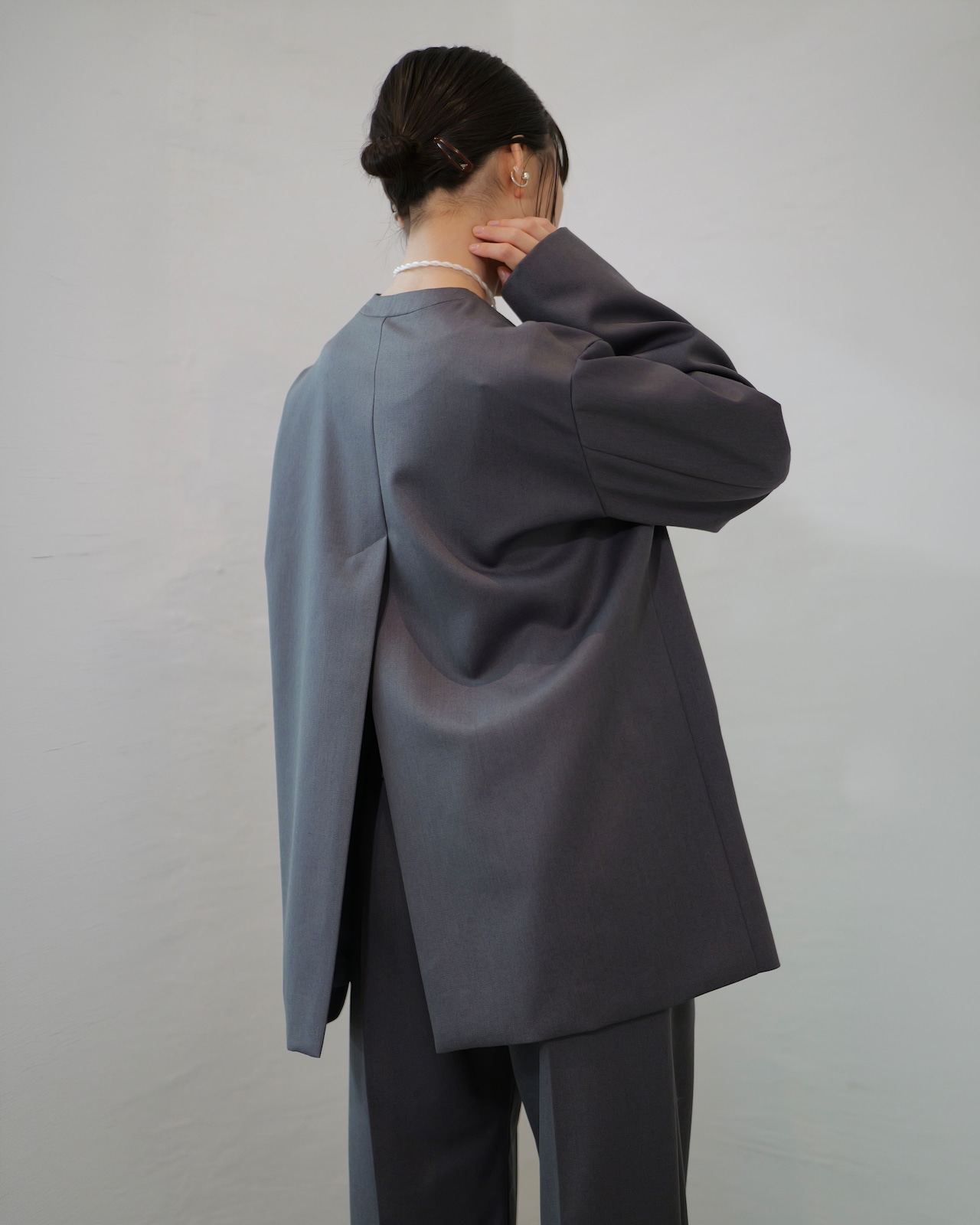 RITSUKO KARITA - Wool No-collar Jacket :Gray|岐阜ウール/玉虫調(紫×グレー)/深ベンツ