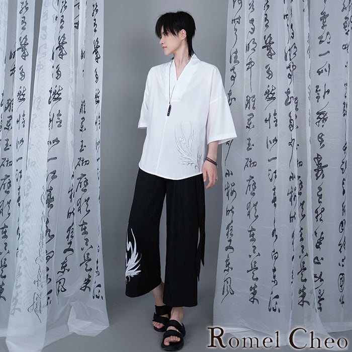 【お支払い確認後20日以内発送】RomelCheo 原宿系チャイナ刺繍Tシャツ Vネック Tシャツ 変形デザイン 和柄 七分袖 半袖 ゆったり ドロップショルダー トップス カジュアル 個性的 アジアン エスニック メンズ ユニセックス モード系 ストリート 原宿系 青文字系 ファッション