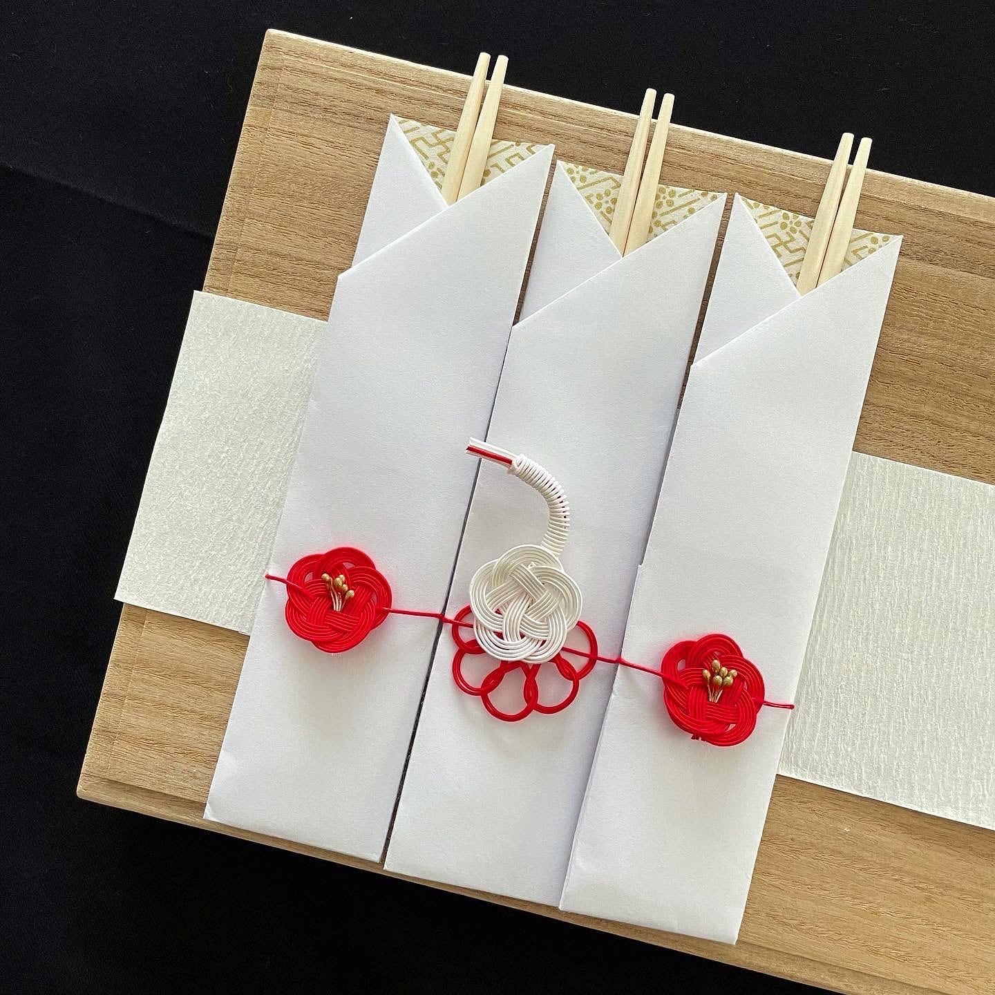 鶴と紅梅の水引箸袋 (祝箸付き3膳セット) | Pay ID