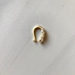 ストーンイヤーカフ