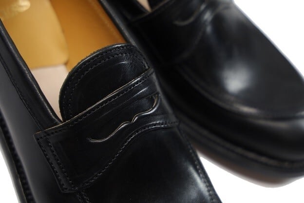 Makers(メイカーズ)～V TIP LOAFER HORSE BUTT～ | Amboy