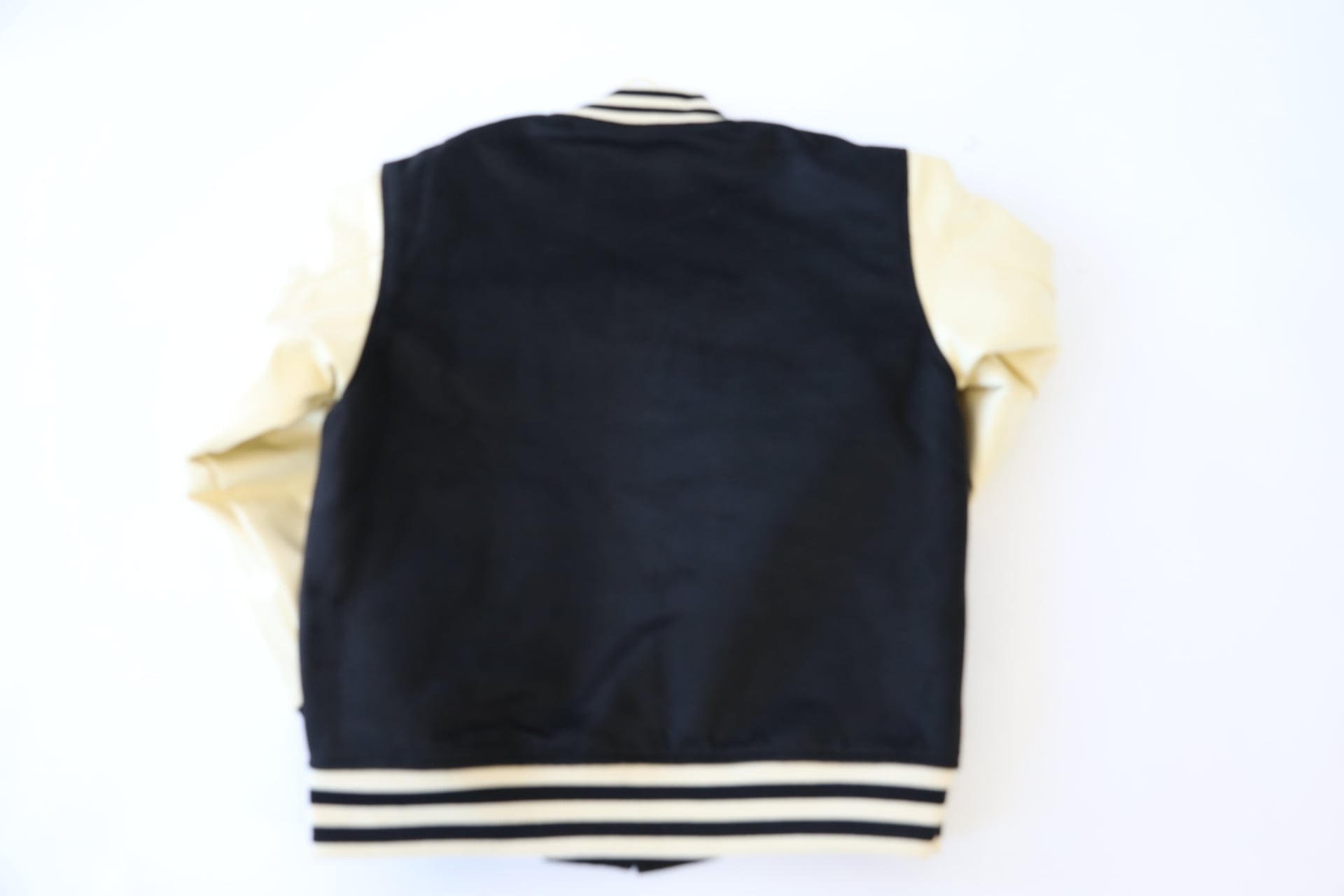 VARSITY JKT (全2カラー)1674201046 | sullo VARSITY JKT (全2カラー)1674201046 | sullo