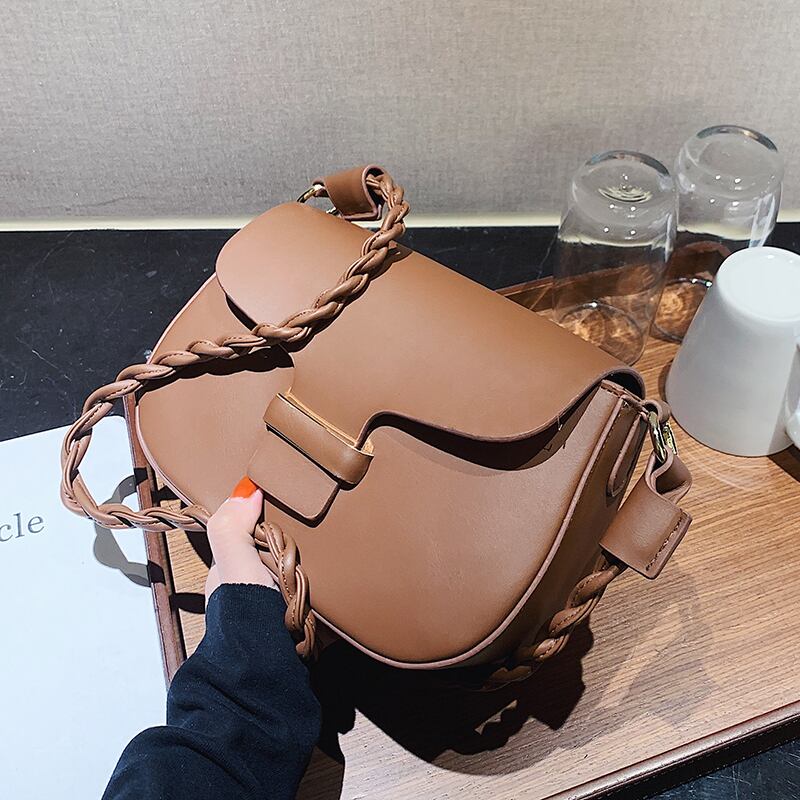 スタンダードオータムウィンターレッド レトロ 秋物 冬物 メッセンジャーバッグ サドルバッグ シートバッグ Tiancai_Wing_Bag3152905210