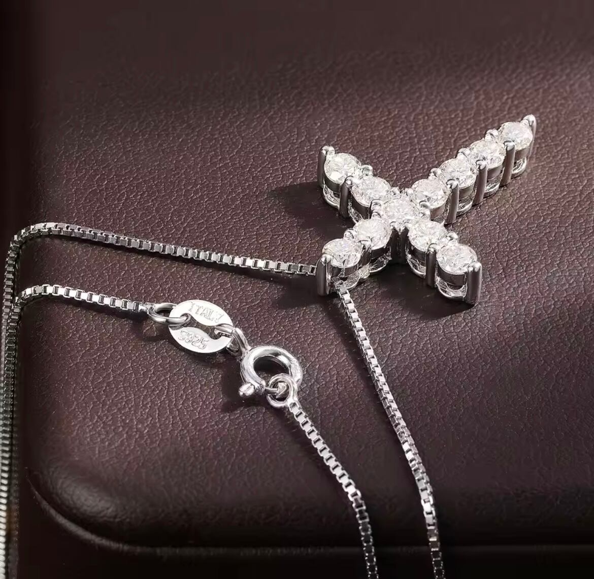 日常に本物を】モアサナイト×S925クロスネックレス | Stellux