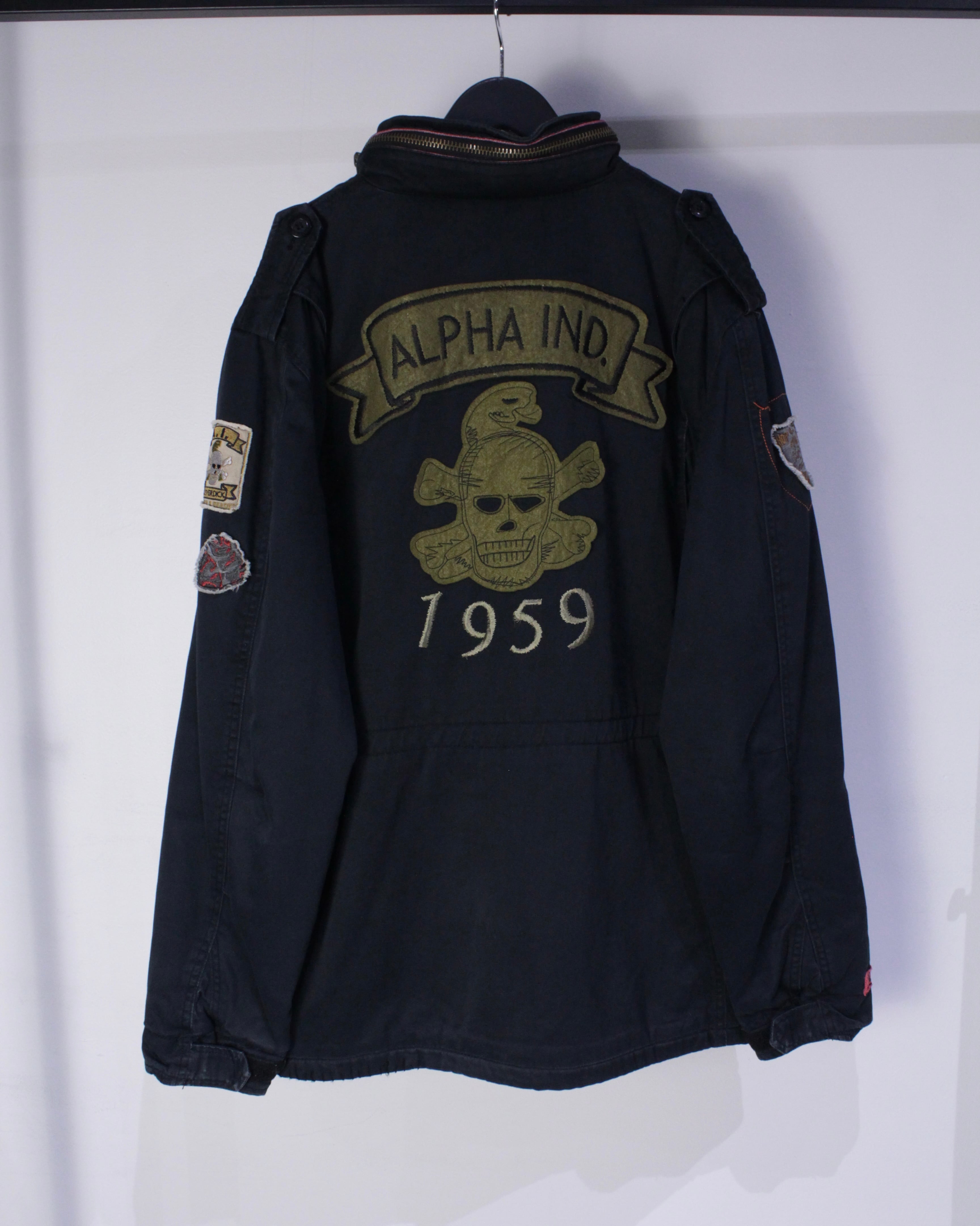 Caka BLACK】