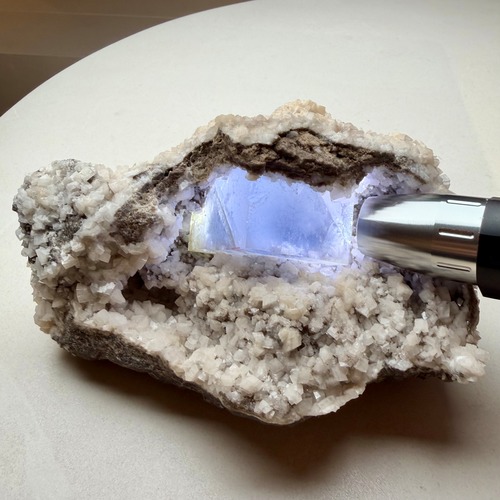 フローライト / ドロマイト【Fluorite on Dolomite】アメリカ産