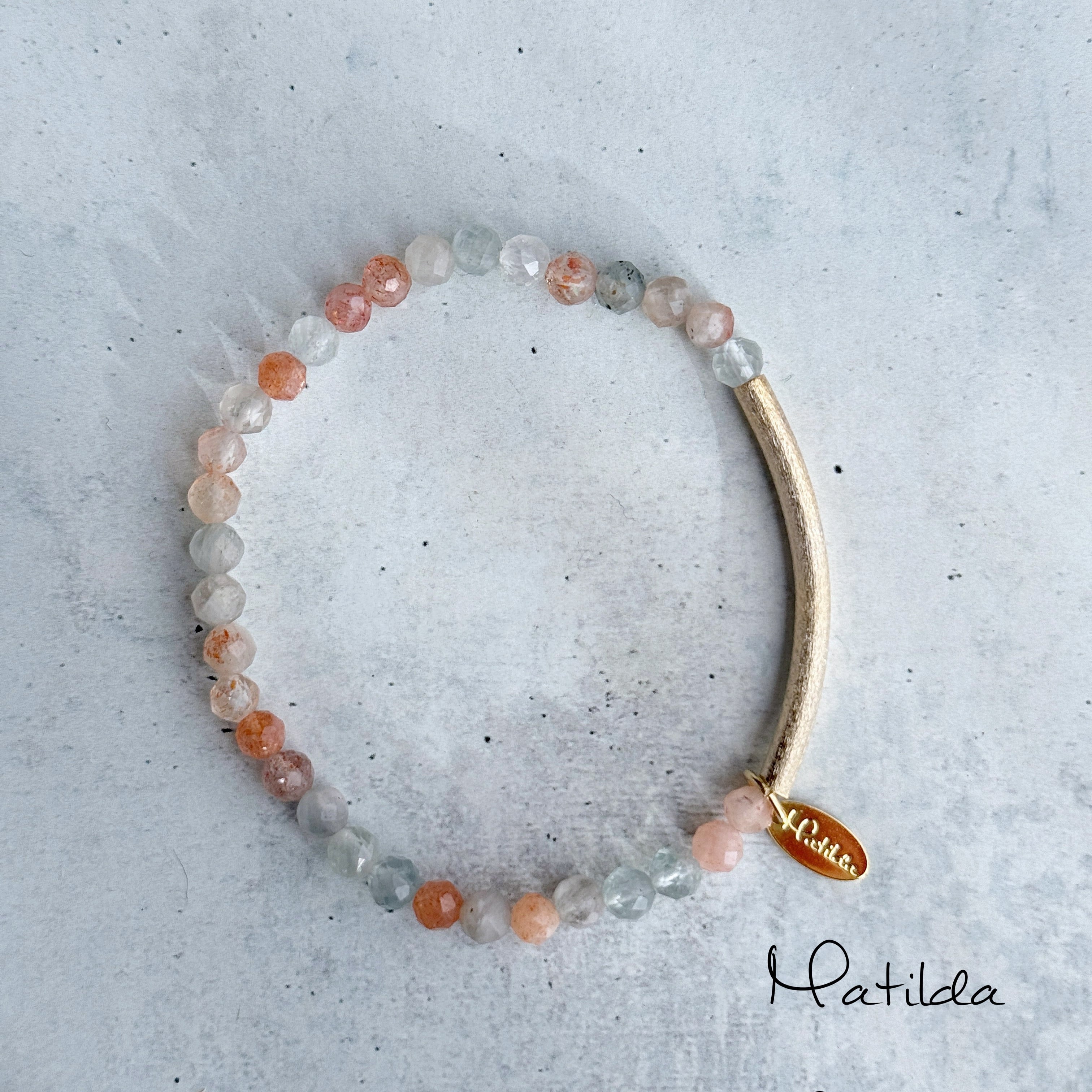 Tube & stone bracelet(アルーシャサンストーン)