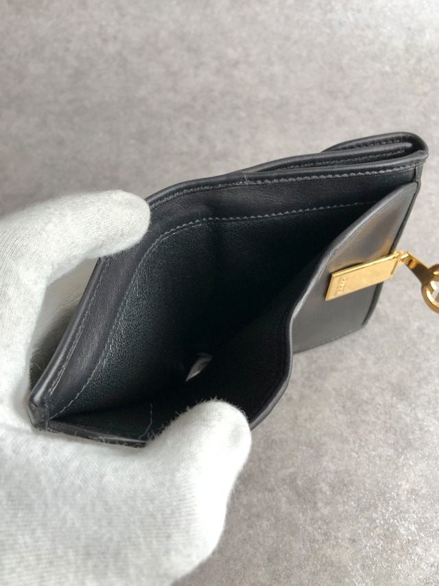 GUCCI グッチ 財布 ブラック GGロゴ レザー 2つ折り vintage ヴィンテージ オールド iy8zet