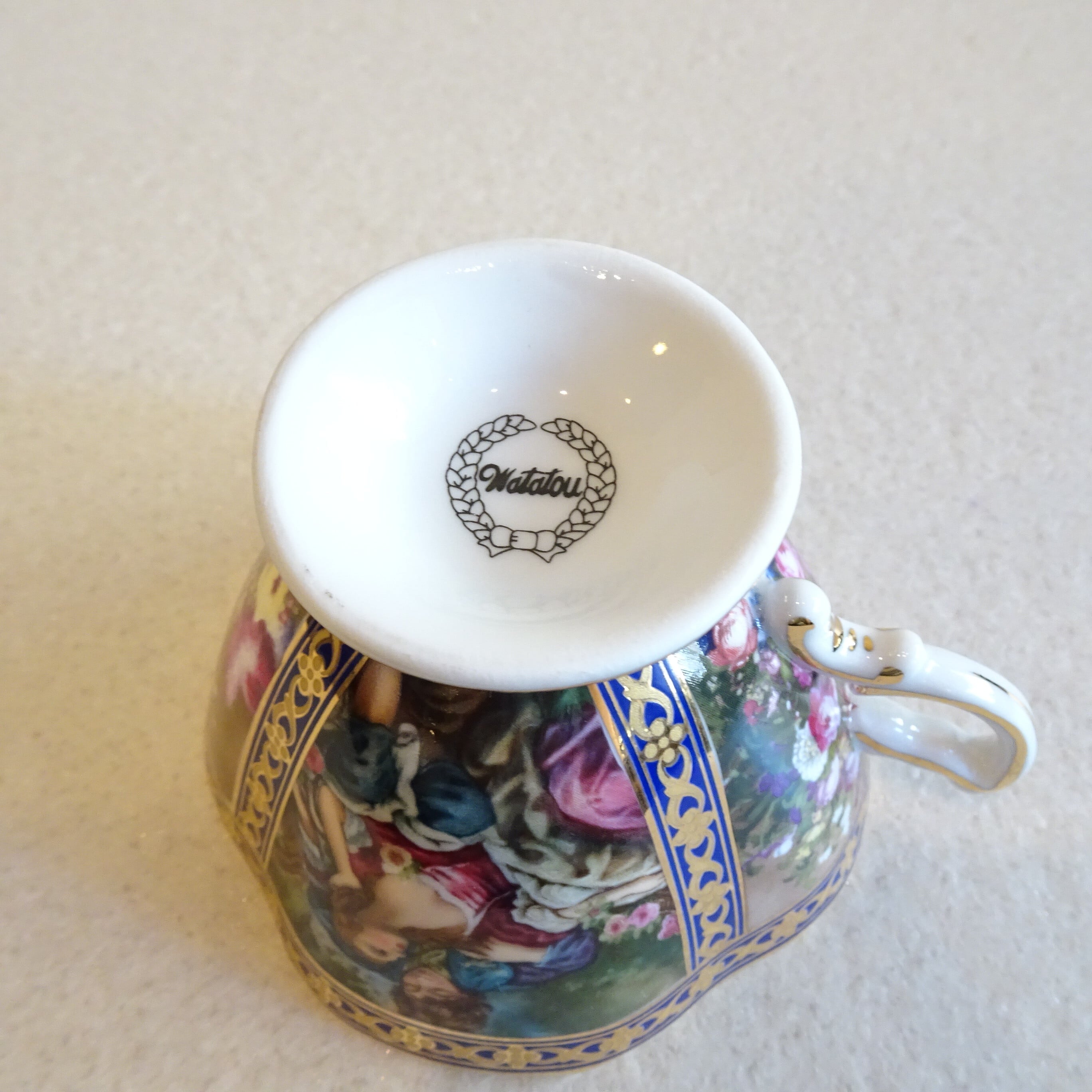 貴族の絵画のようなカップ＆ソーサー | 純喫茶家具の村田商會