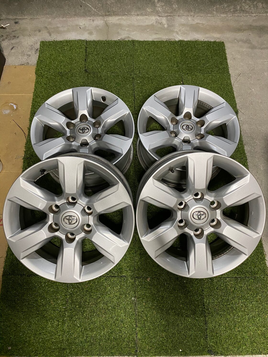 TOYOTAトヨタ 150系 ランクルプラド 中期 TX 純正ホイール 17インチ 4  