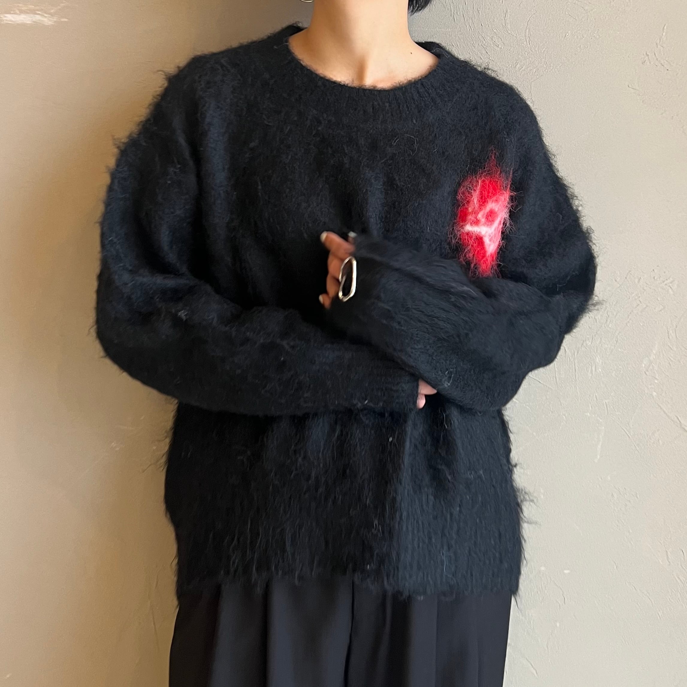 【 LILLY LYNQUE 】シャギーハートニット