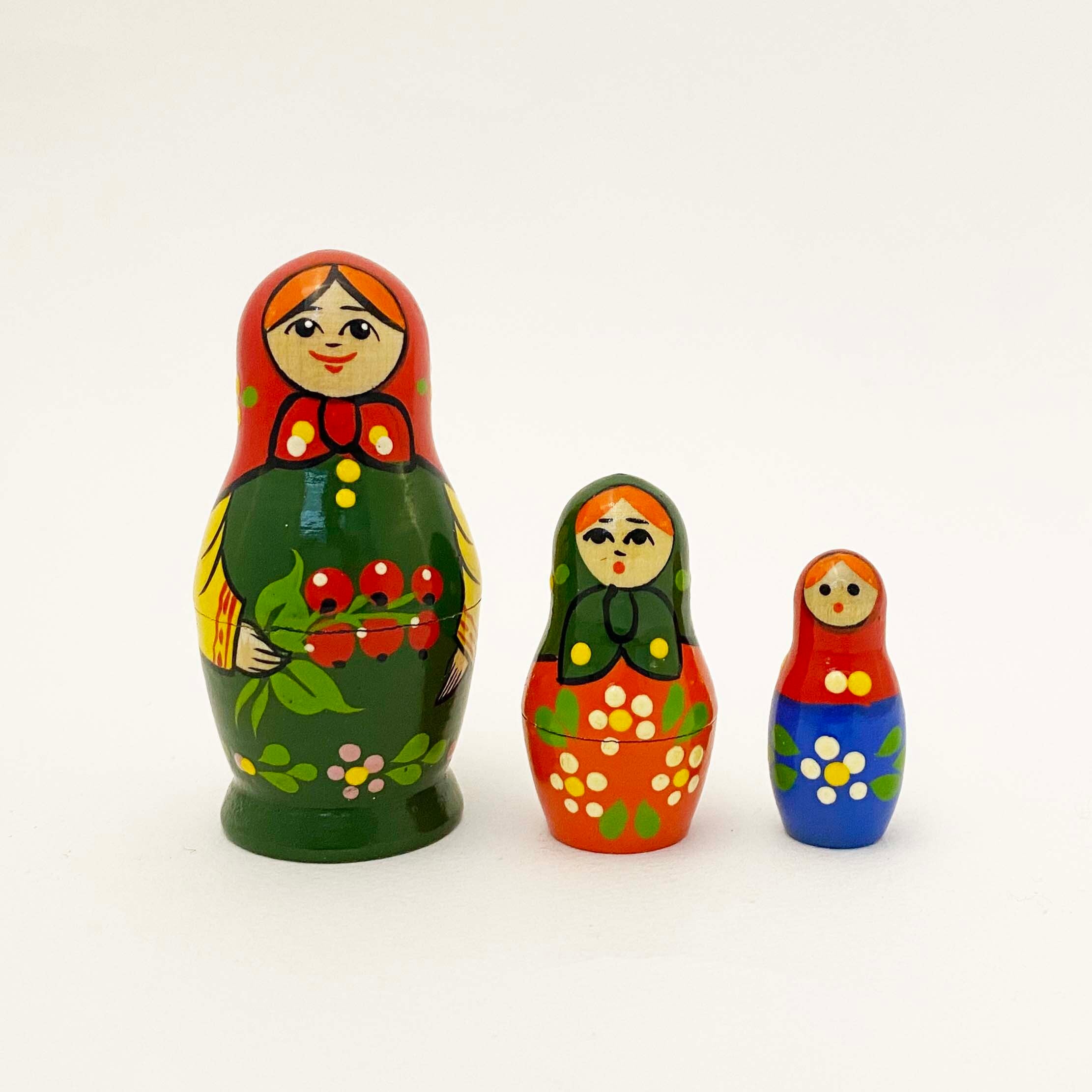 キーロフ産マトリョーシカ / ベリー3個組