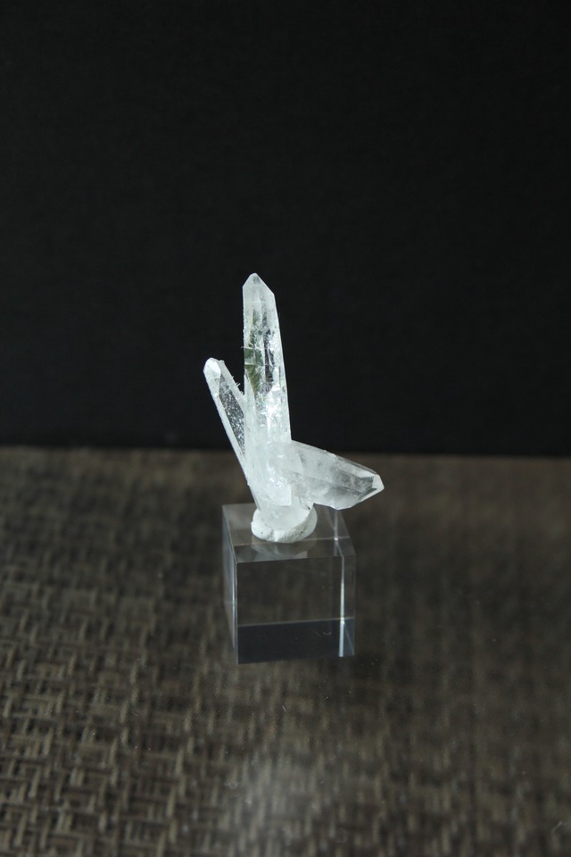【124001】宮崎クリスタル　アクリルキューブ15