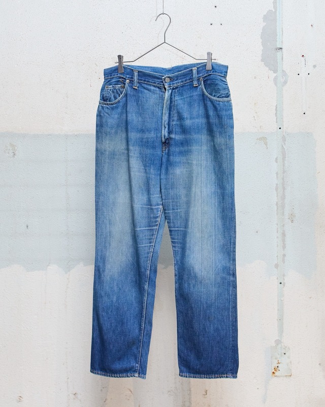 vintage “LEVI'S” 701XX, light-ounce indigo denim trousers / big size / CONMATIC zipper