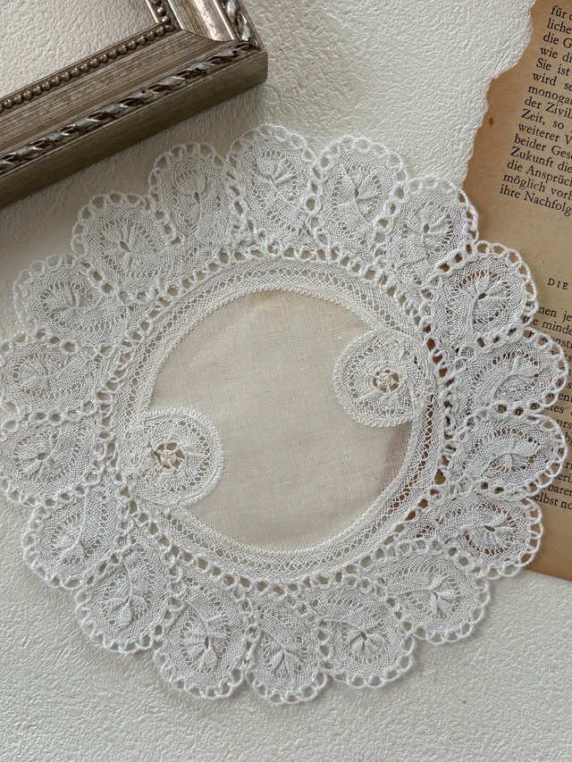 フランスVintage ドイリー カットワーク 敷物 インテリア ハンドメイド素材 27cm 額装 撮影小物