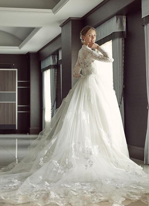 豪華 ウェディング 人魚 風 ウロコ デザイン 編み上げ ベア ロング ドレス