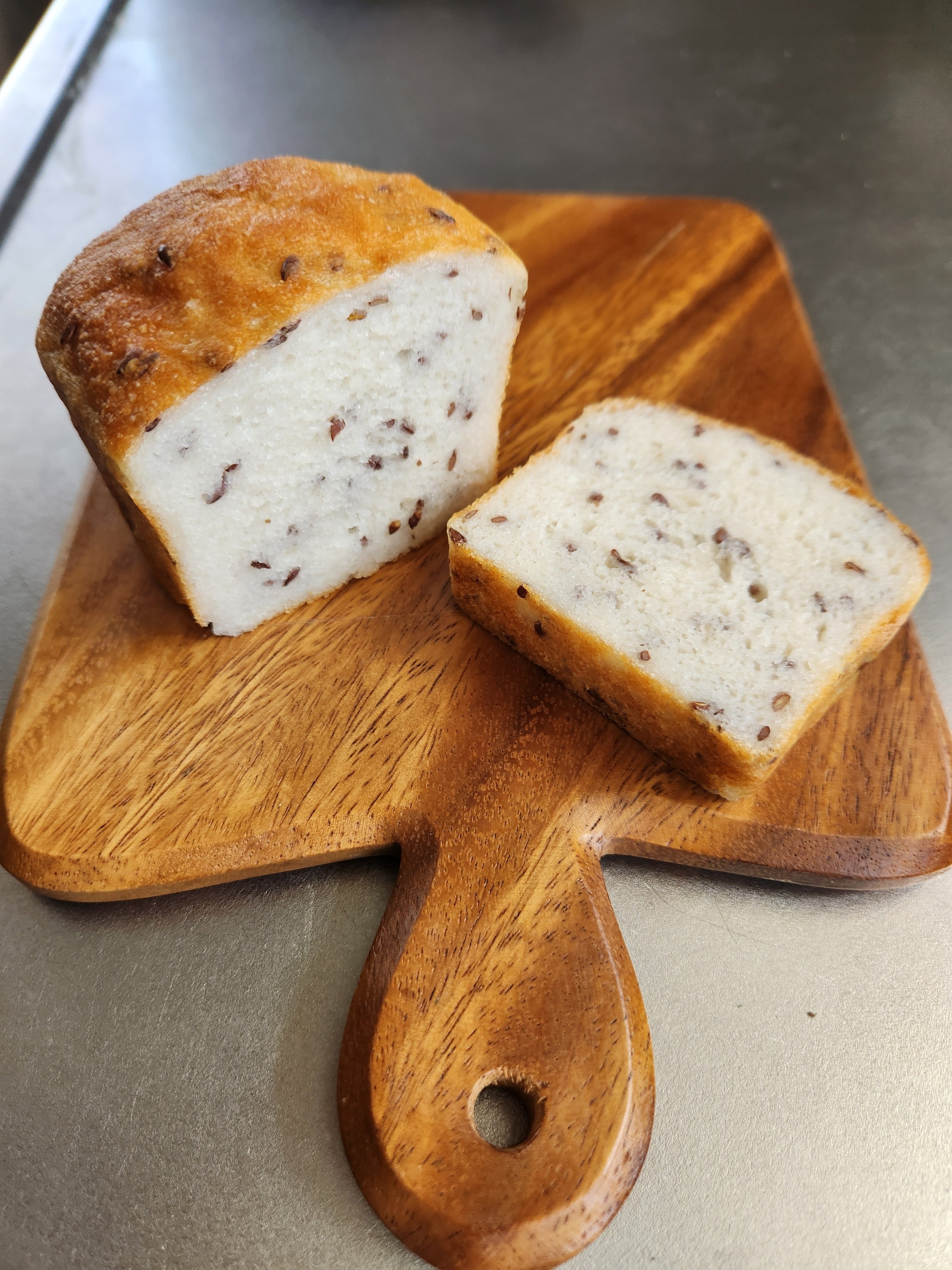 フラックスシード入り米粉食パン | aikome369