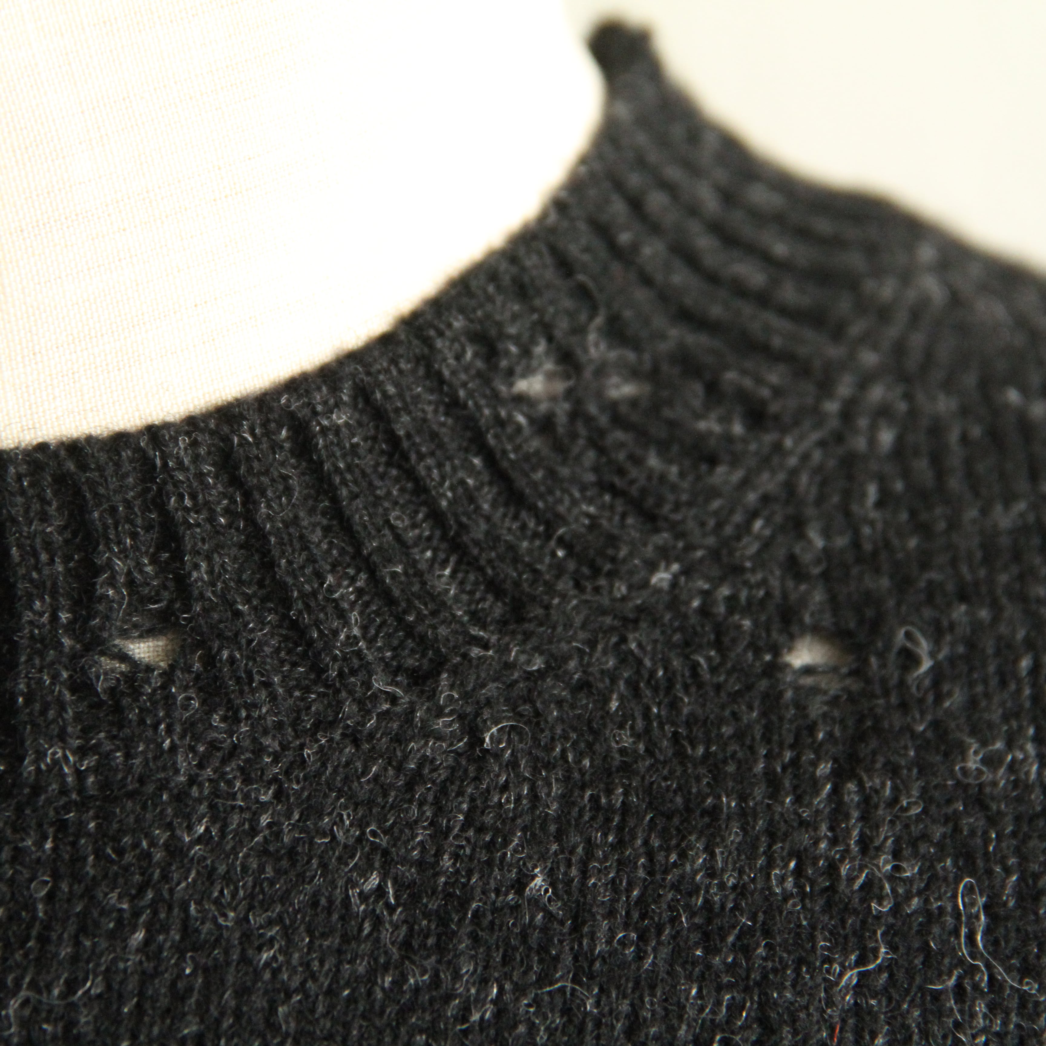 STILL BY HAND【 mens 】Punched shetland sweater