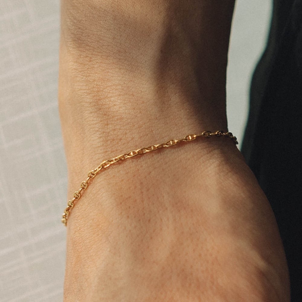 fine anchor bracelet (gold) #b62 | garcia