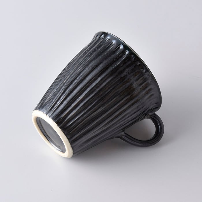 こくようせき】黒曜石鎬彫 マグカップ | 乃利陶窯オンラインショップ。