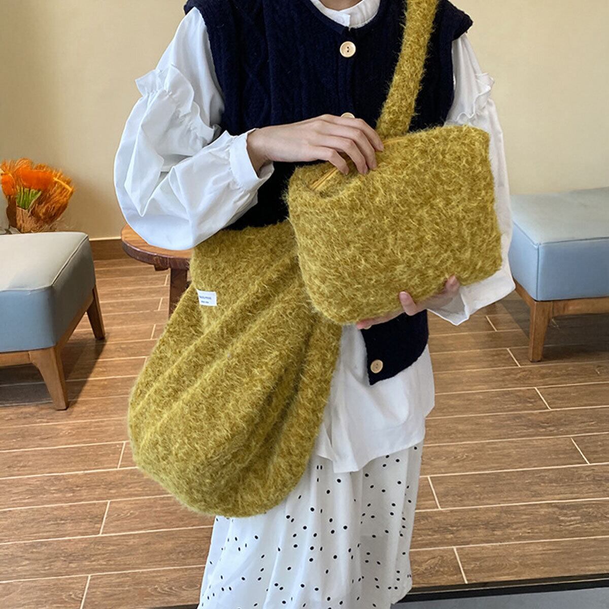 ニット トートバッグ レディース ポーチ付き バッグ 韓国 ふわふわ 大容量 折りたたみ 通勤 通学 春秋冬 ショルダー カジュアル マザーズバッグ 大人可愛い 大人女子