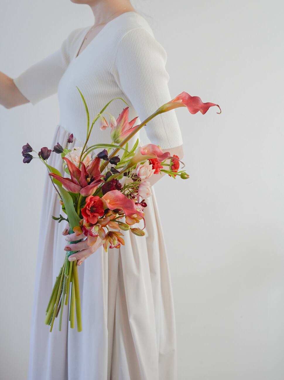 〈完成品販売ブーケ〉Orange arm artificial flower bouquet