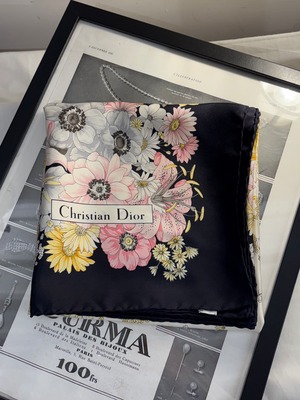 Christian Dior / vintage flower pattern scarf.