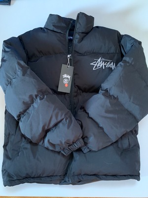 STUSSYダウンジャケット  ブラック　メンズM