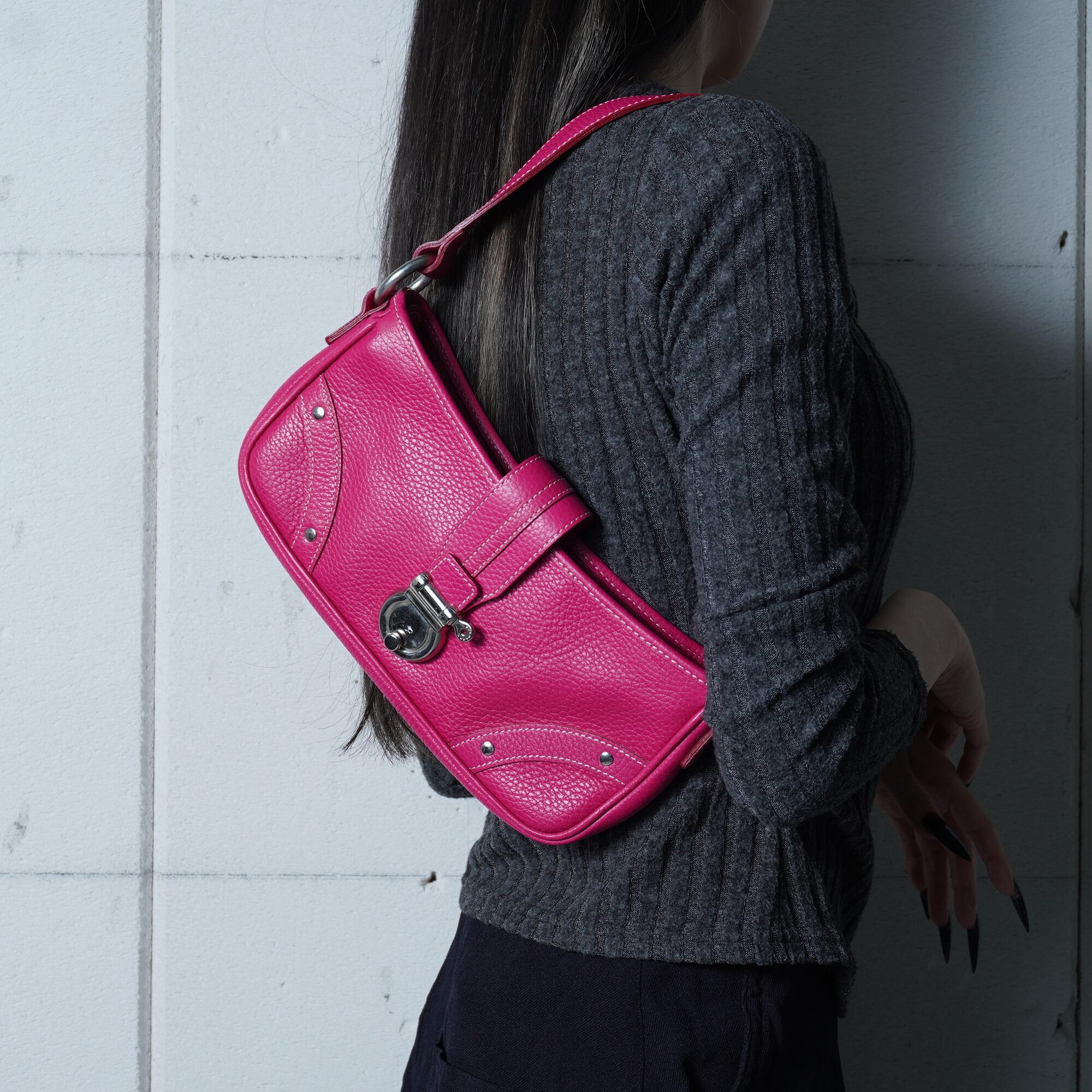 BURBERRY】バーバリー レザーバッグ pink | MIXHIVE