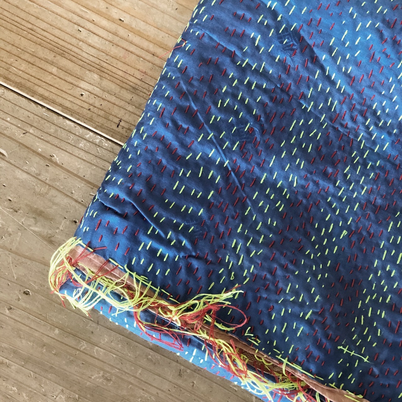 リサイクルサリーのカンタショール 小10 インドの手仕事布 Mulaセレクト