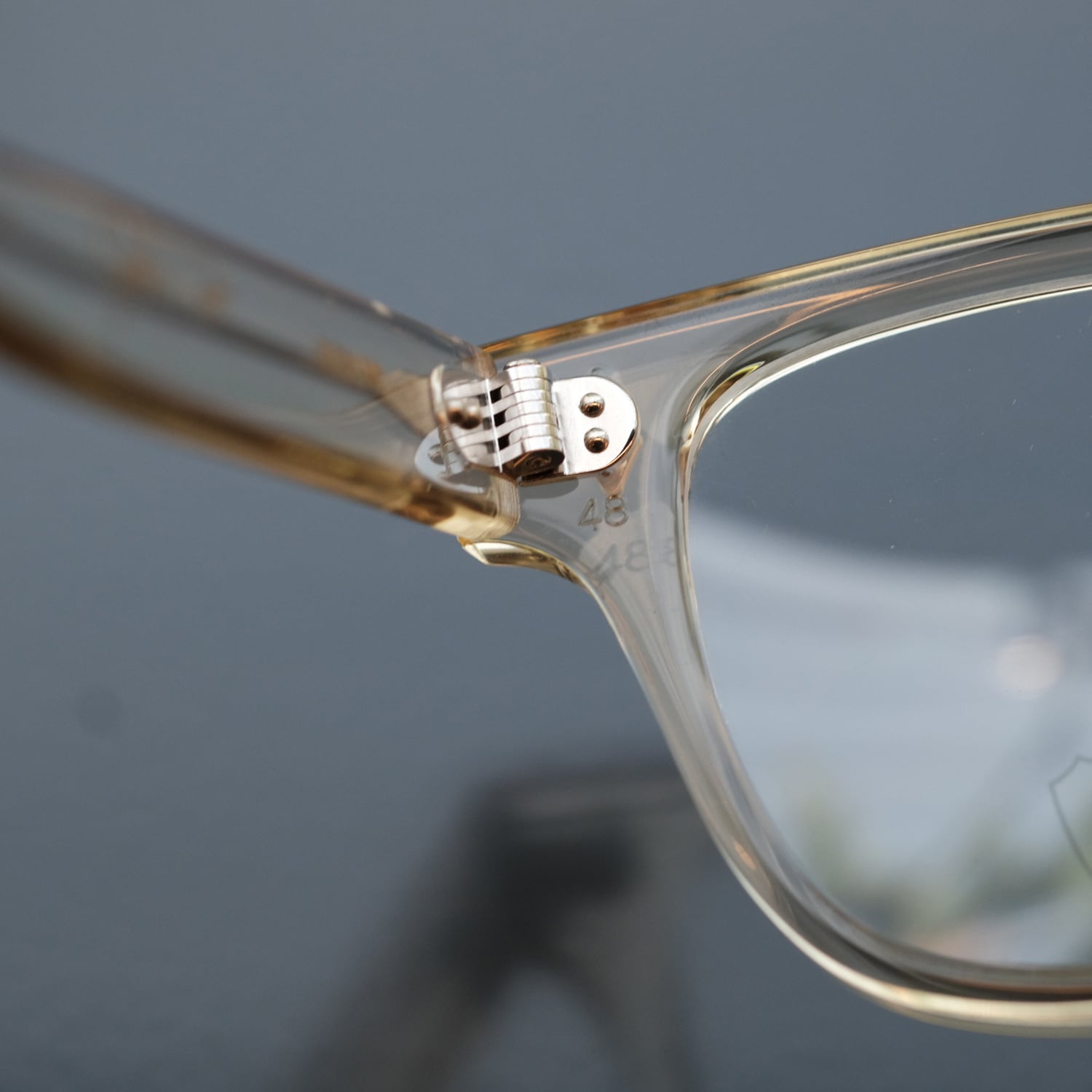 JULIUS TART OPTICAL】BRYAN 48- CHAMPAGNE (LARGE) | SEESAW SPECTACLES