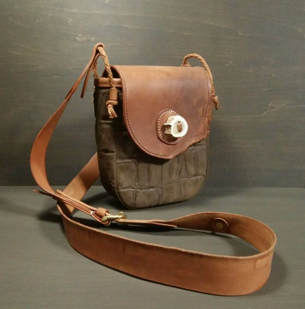 参考商品 1点物の創作ショルダーバッグ | ｇａｋｏｕ 手縫いの革鞄と革小物