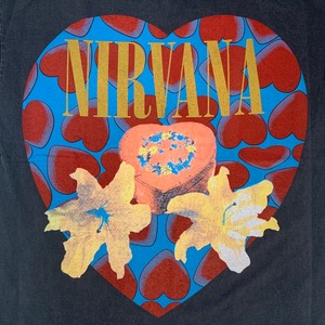 11087 NIRVANA ニルヴァーナ Tシャツハートシェイプトボックス XL