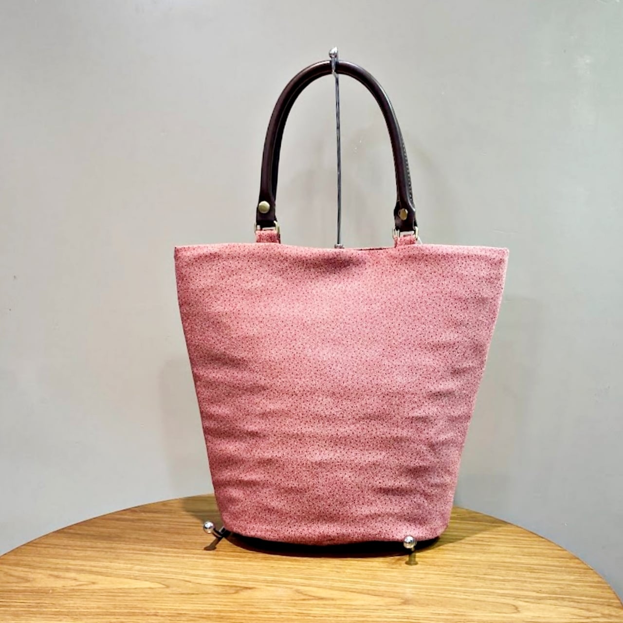 赤江戸小紋|バケツトートバッグ・軽量・一点もの・着物リメイク