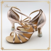 社交ダンス 衣装 ラテン シューズ 23 1/2サイズ ピンク系 チャコット Chacott 靴 くつ ヒール レディース ピンクゴールド 上品 メッシュ 練習 レッスン ダンスシューズ ダンス衣装 ステージ イベント パーティー かわいい 光沢 高級感